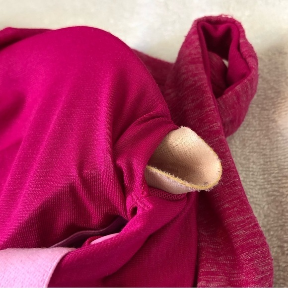 LuluLemon Heathered Jeweled Magenta Yoga AmalaTank size 4 - Picture 8 of 9